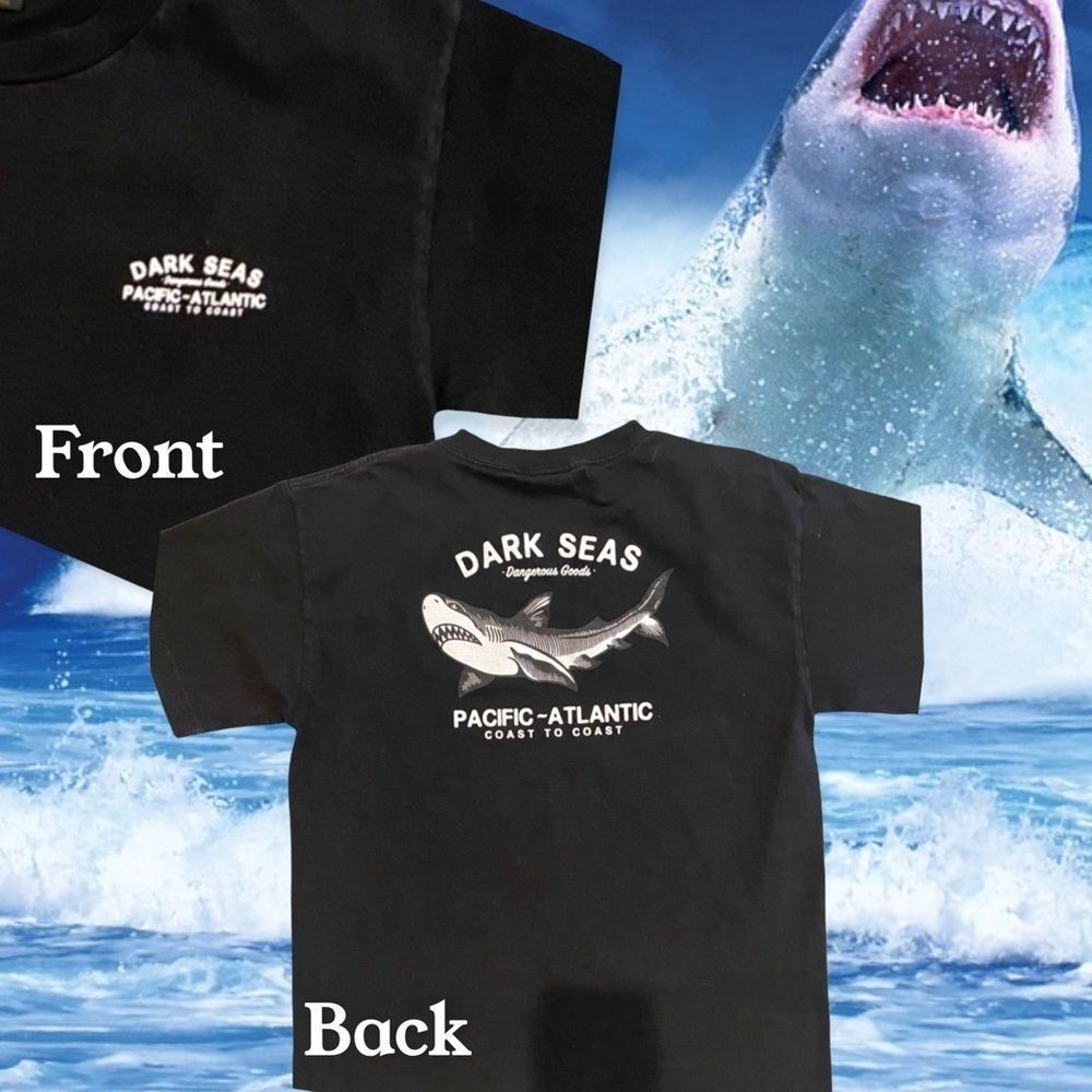 🔥🔥🔥3/33$🔥🔥🔥Dark Seas black tee kids large but fits more like a medium